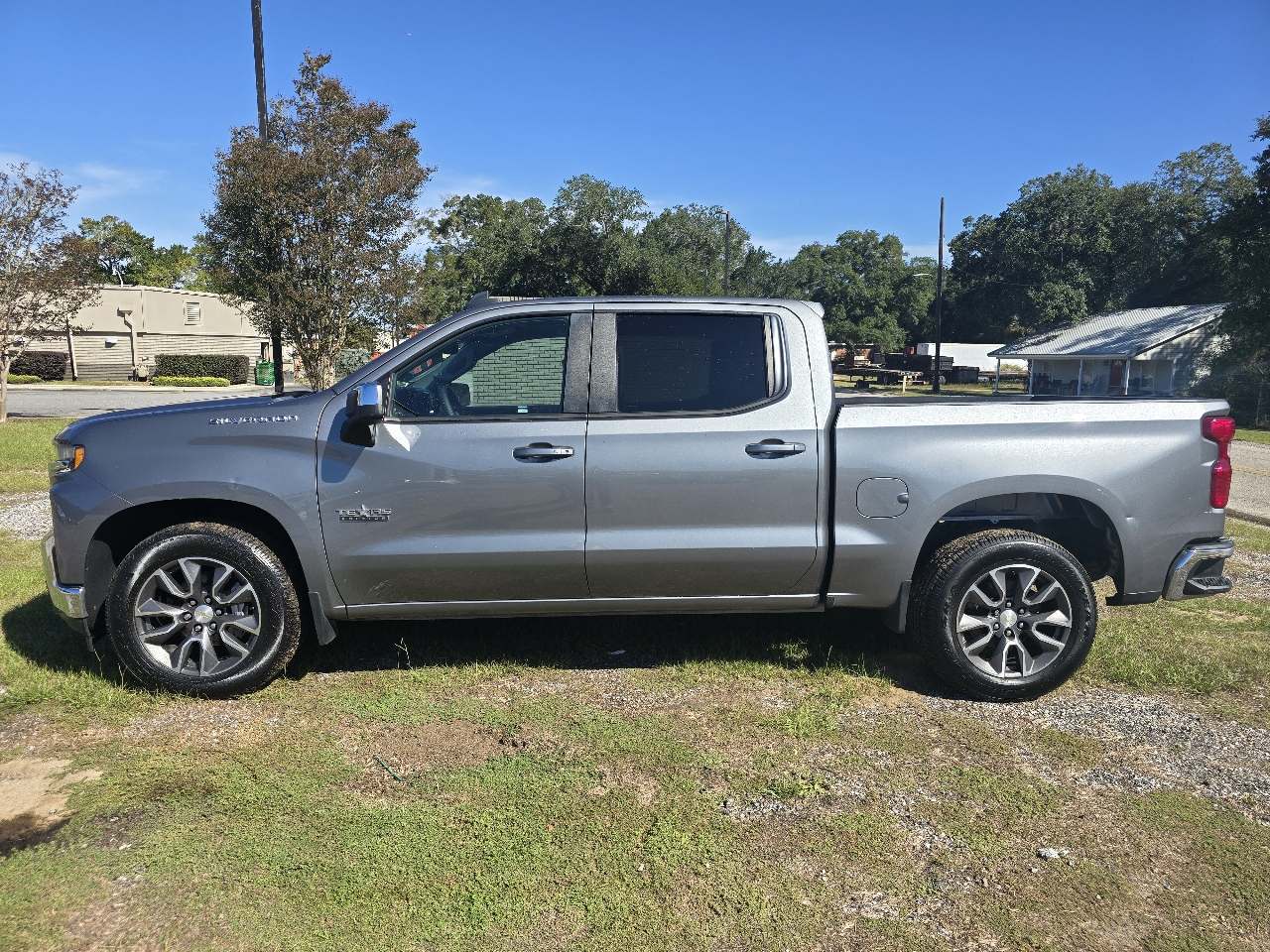 2021 Chevrolet Silverado 1500 1LT Crew Cab 4WD