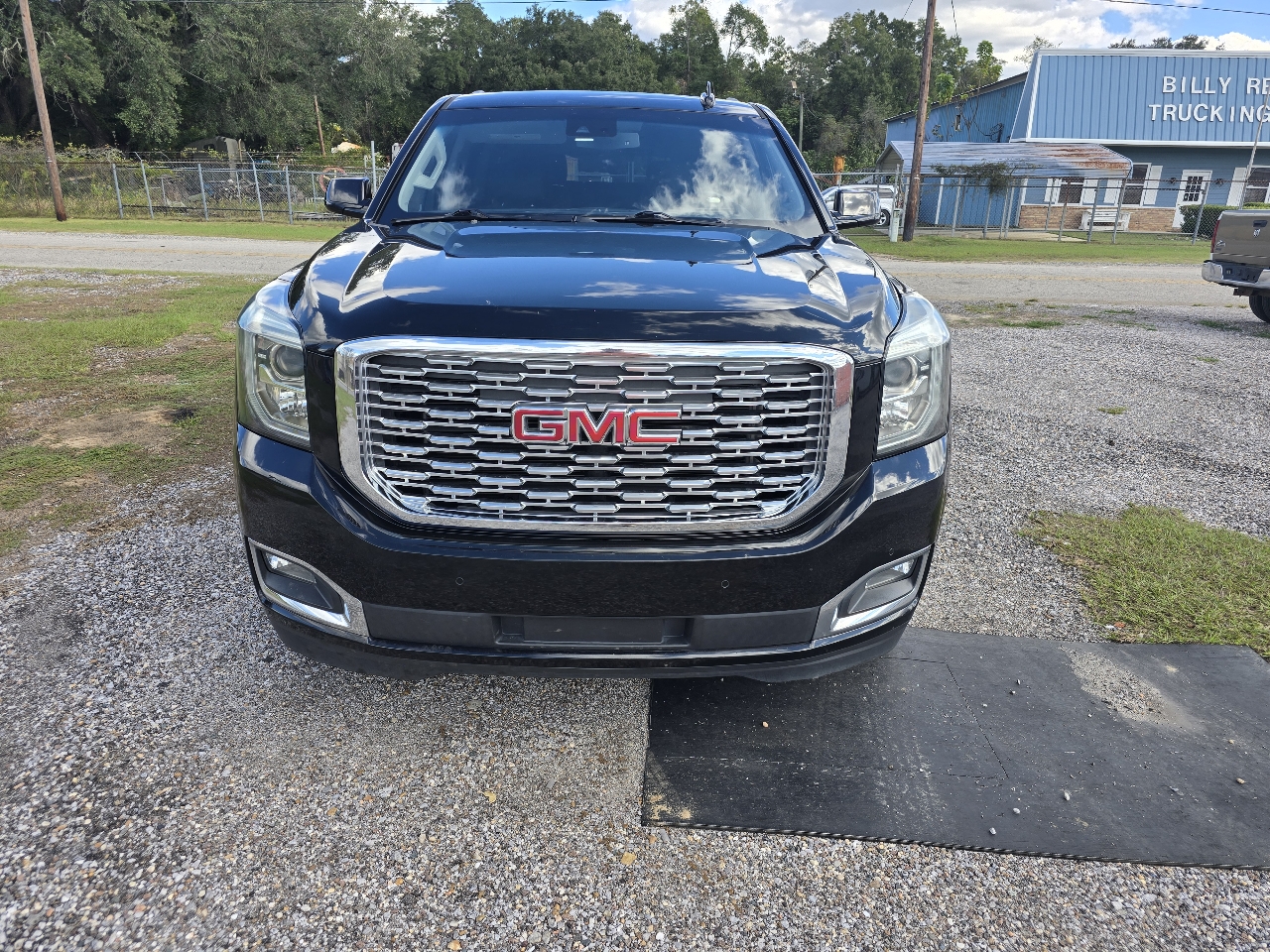 GMC Yukon XL Denali 2WD 2018 GMC Yukon XL Denali 2WD 2018