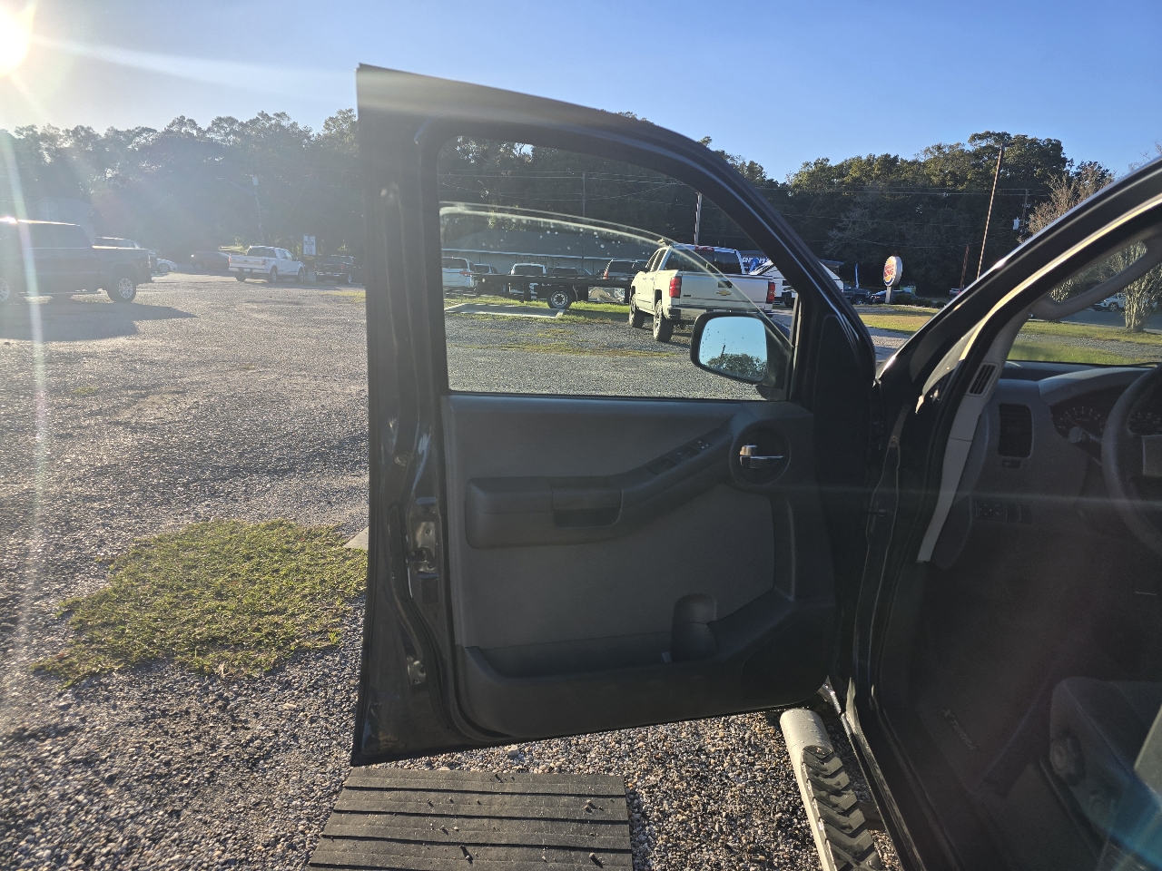 Nissan Xterra S 2WD 2011