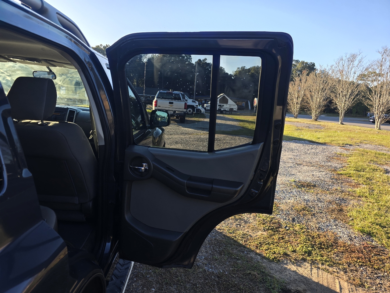 Nissan Xterra S 2WD 2011