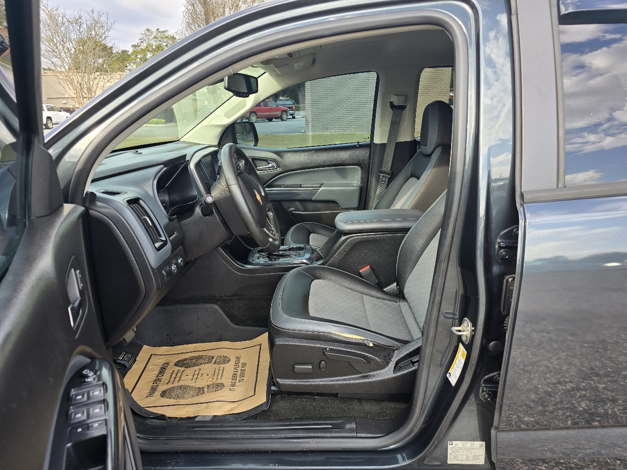 Chevrolet Colorado 1LT Crew Cab 4WD 2018