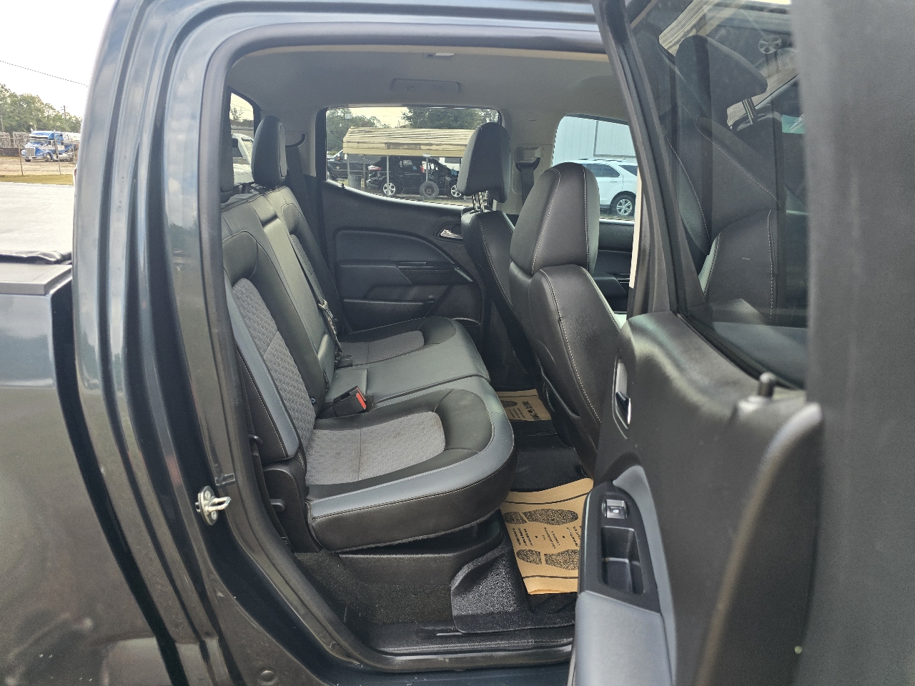 Chevrolet Colorado 1LT Crew Cab 4WD 2018