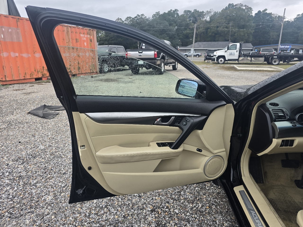 Acura TL 5-Speed AT with Tech Package 2010