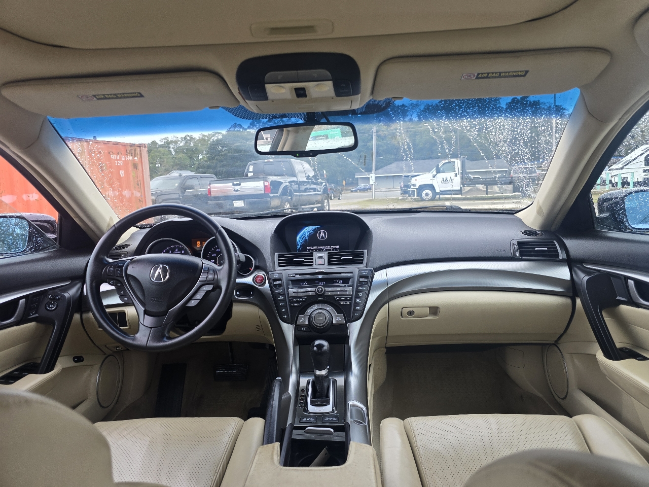 Acura TL 5-Speed AT with Tech Package 2010