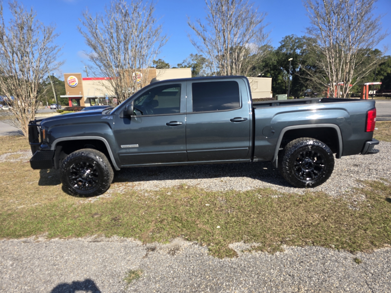 2017 GMC Sierra 1500 4WD Crew Cab 147" Elevation