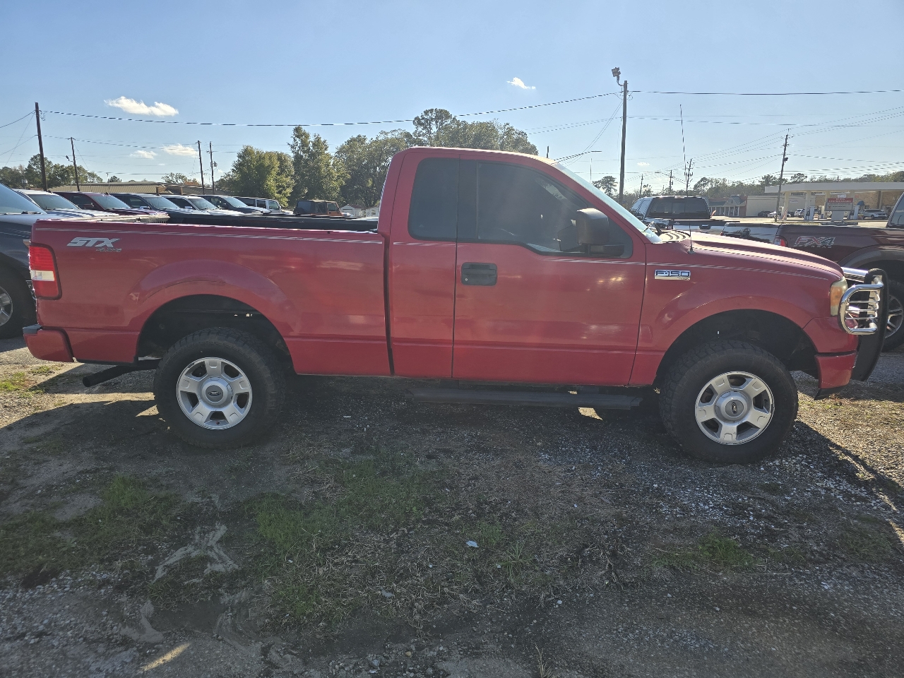2004 Ford F-150 2WD Reg Cab 126" STX