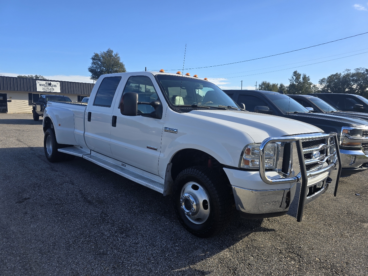 Ford F-350 SD XLT Crew Cab Long Bed 4WD DRW 2006