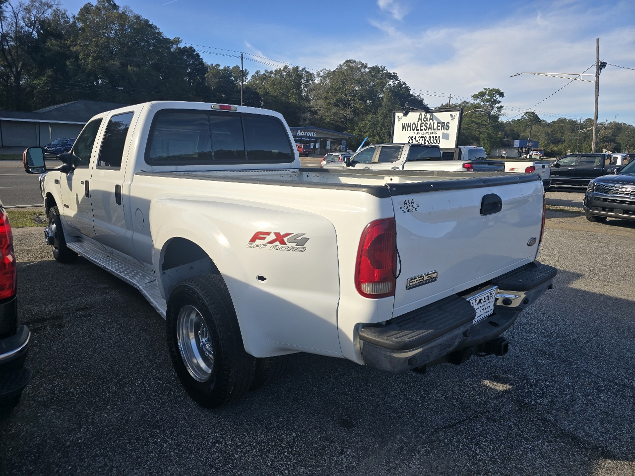 Ford F-350 SD XLT Crew Cab Long Bed 4WD DRW 2006