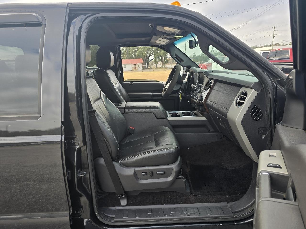 Ford F-250 SD XLT Crew Cab Long Bed 4WD 2015