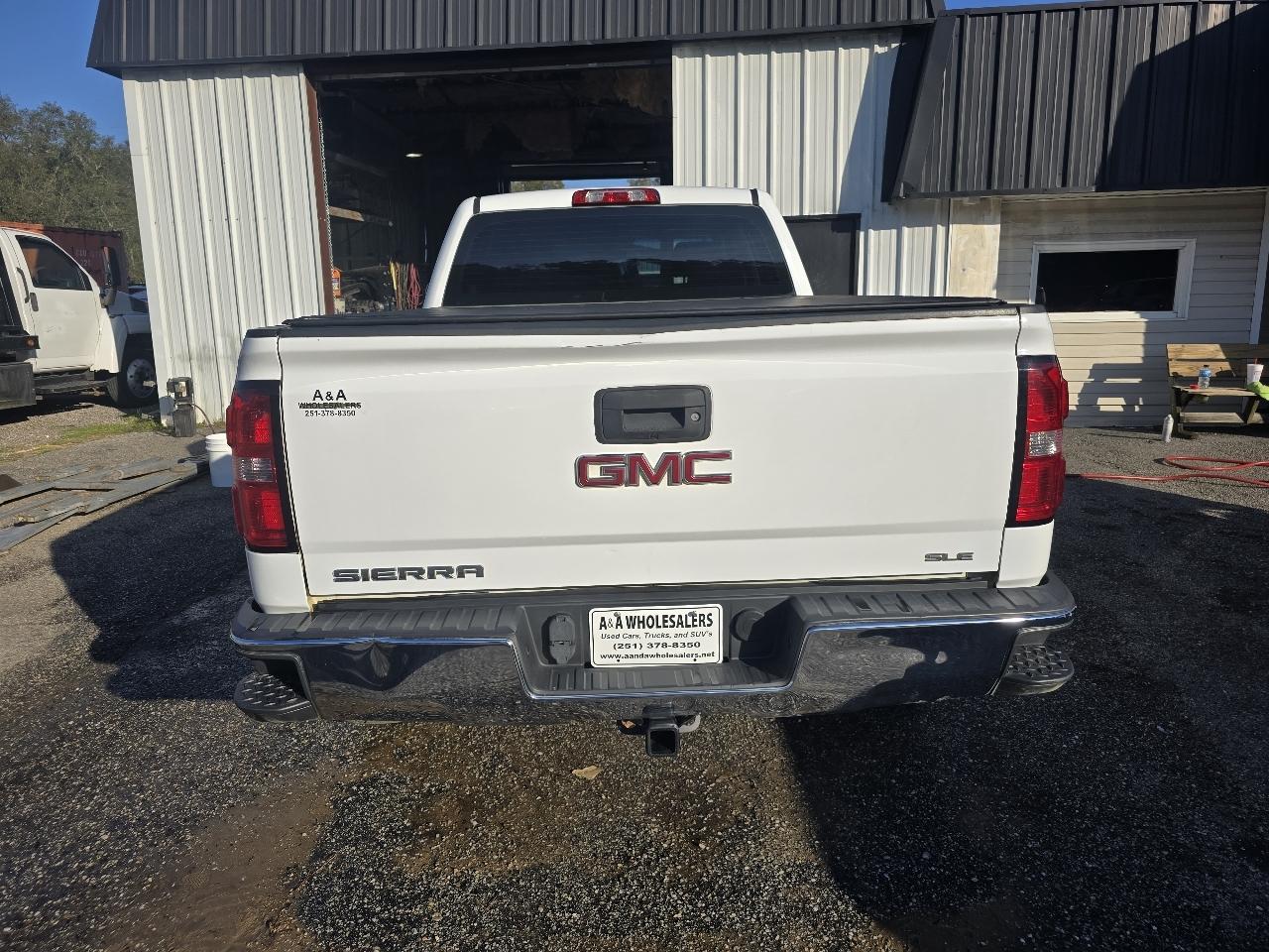 GMC Sierra 1500 Base Crew Cab 4WD 2015