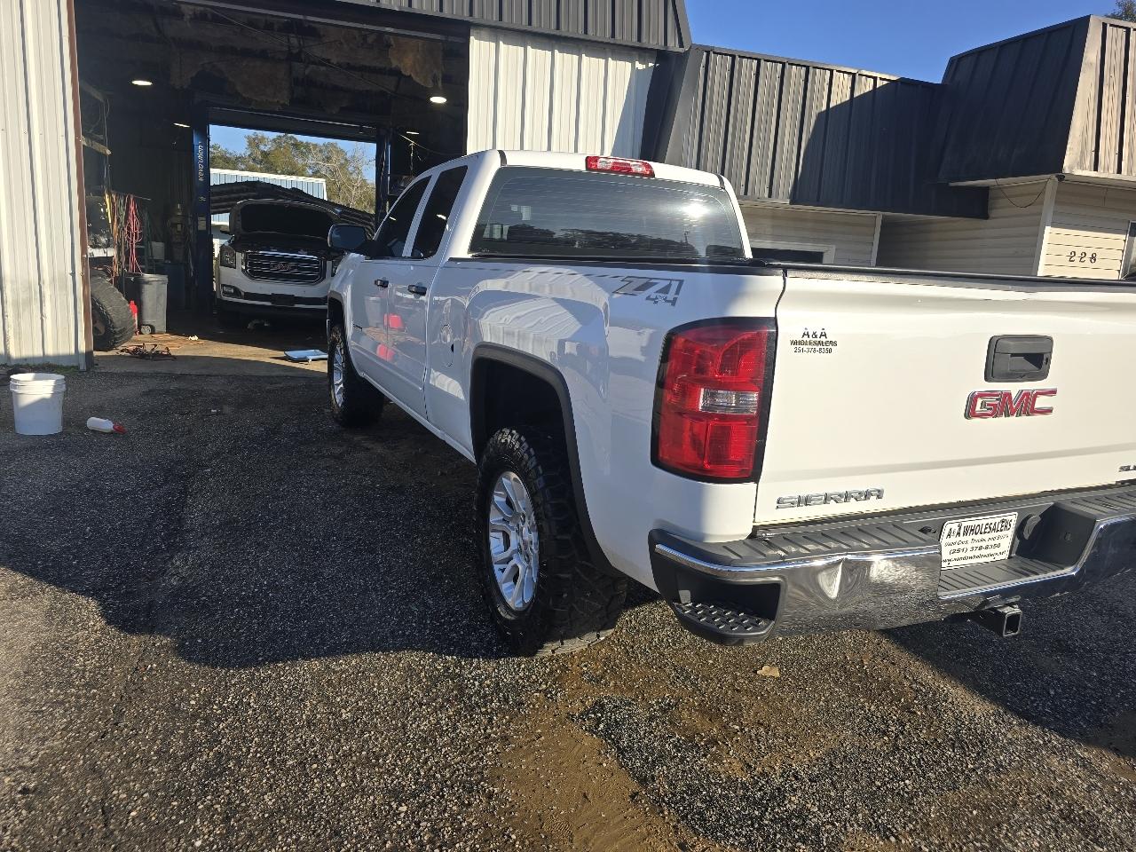 GMC Sierra 1500 Base Crew Cab 4WD 2015