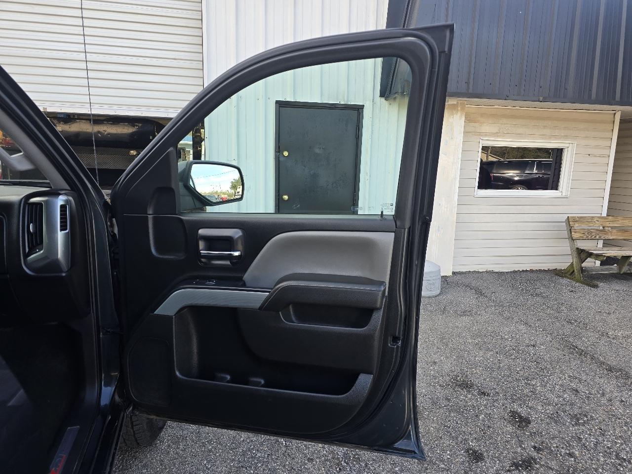 Chevrolet Silverado 1500 LT Z71 Crew Cab 4WD 2017