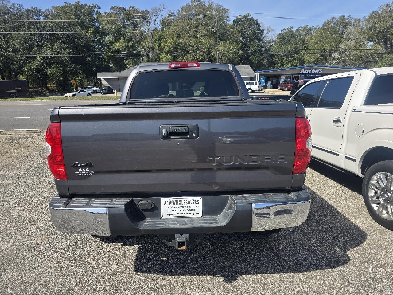 Toyota Tundra SR5 5.7L V8 FFV CrewMax 4WD 2019