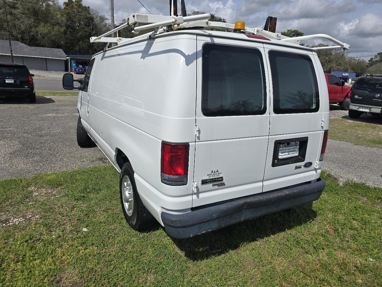 Ford Econoline E-150 2014