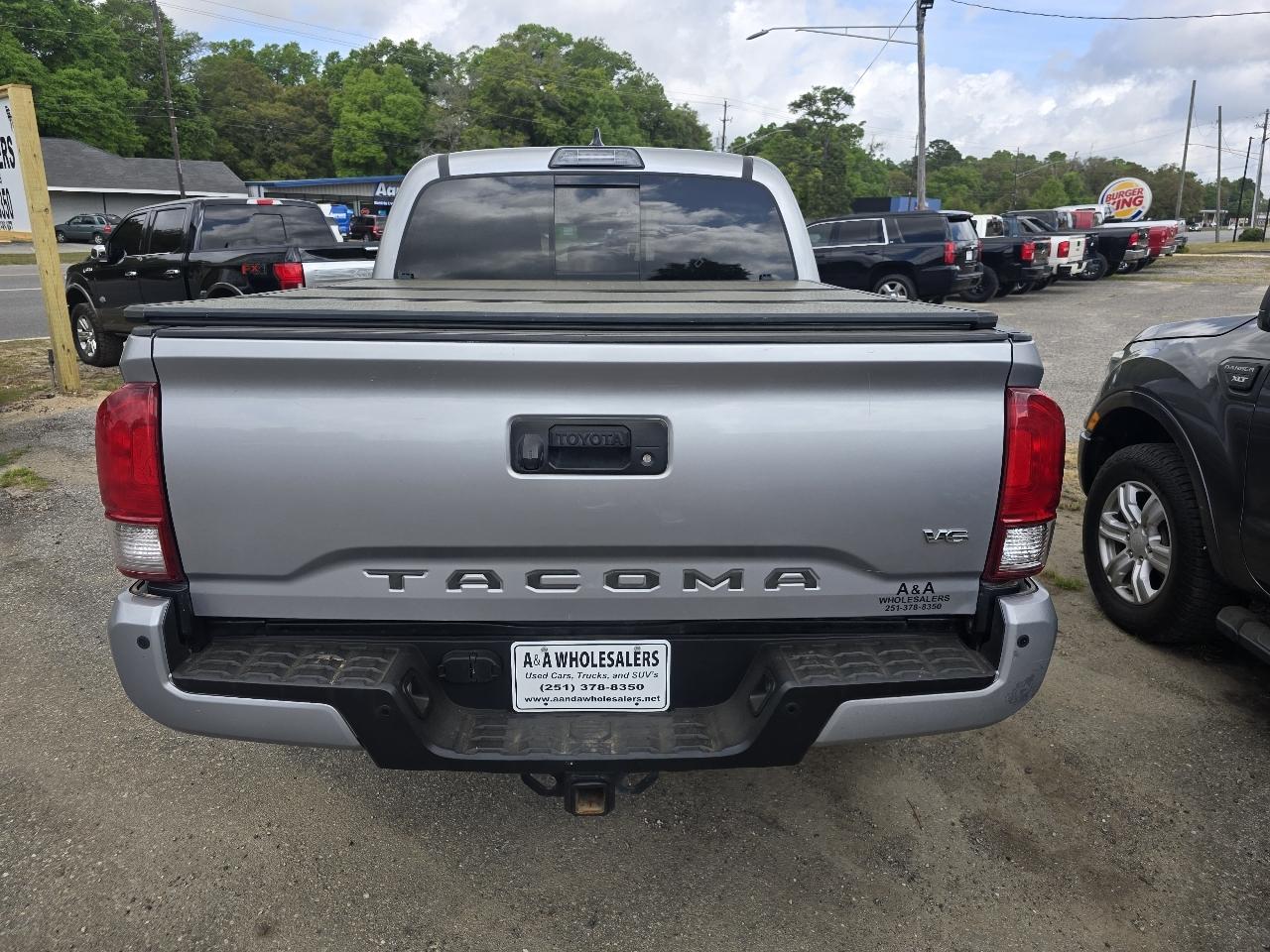 Toyota Tacoma TRD Off Road Double Cab 5' Bed V6 4x2 AT (Natl) 2017