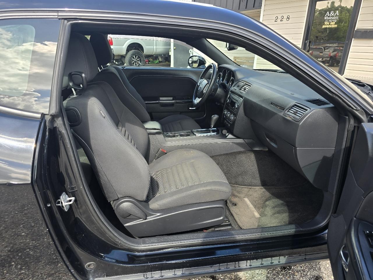 Dodge Challenger SXT 2014