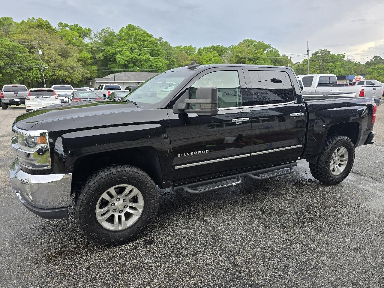 2018 Chevrolet Silverado 1500 LTZ Crew Cab 4WD