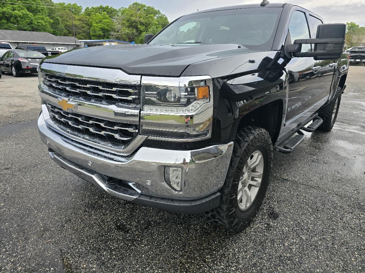 Chevrolet Silverado 1500 LTZ Crew Cab 4WD 2018