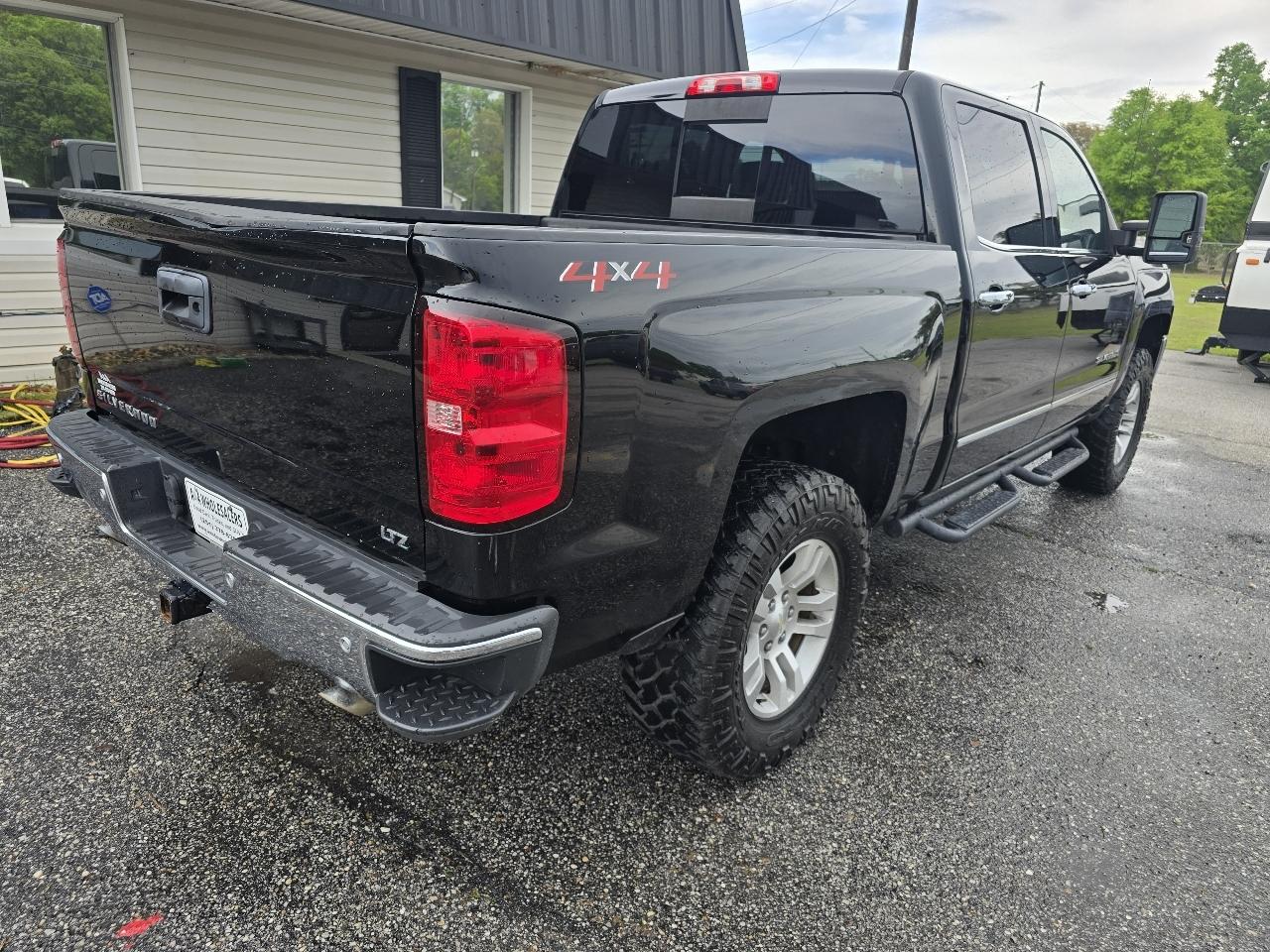 Chevrolet Silverado 1500 LTZ Crew Cab 4WD 2018