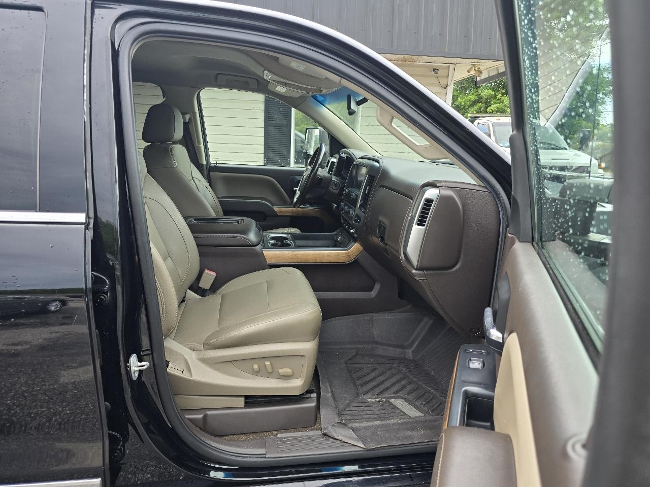 Chevrolet Silverado 1500 LTZ Crew Cab 4WD 2018