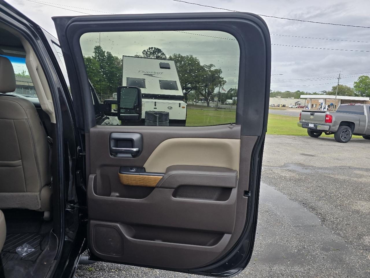 Chevrolet Silverado 1500 LTZ Crew Cab 4WD 2018