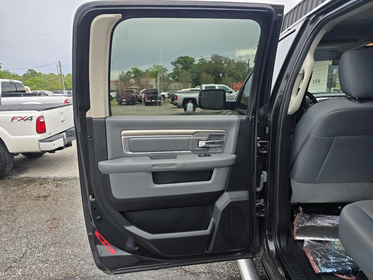 RAM 2500 SLT Crew Cab SWB 4WD 2018