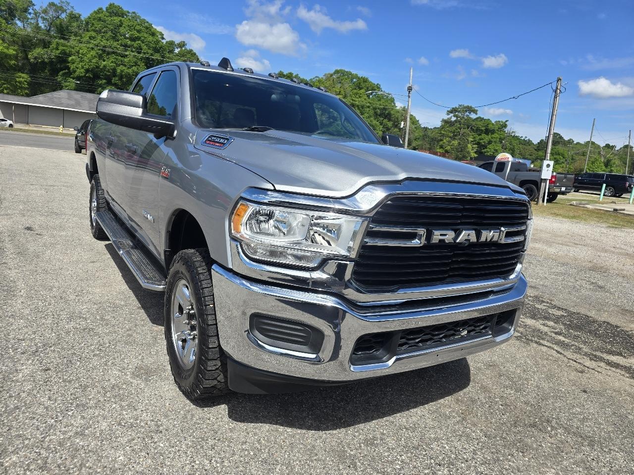 RAM 2500 Tradesman Crew Cab SWB 4WD 2021