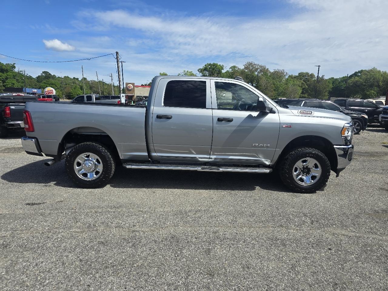 RAM 2500 Tradesman Crew Cab SWB 4WD 2021
