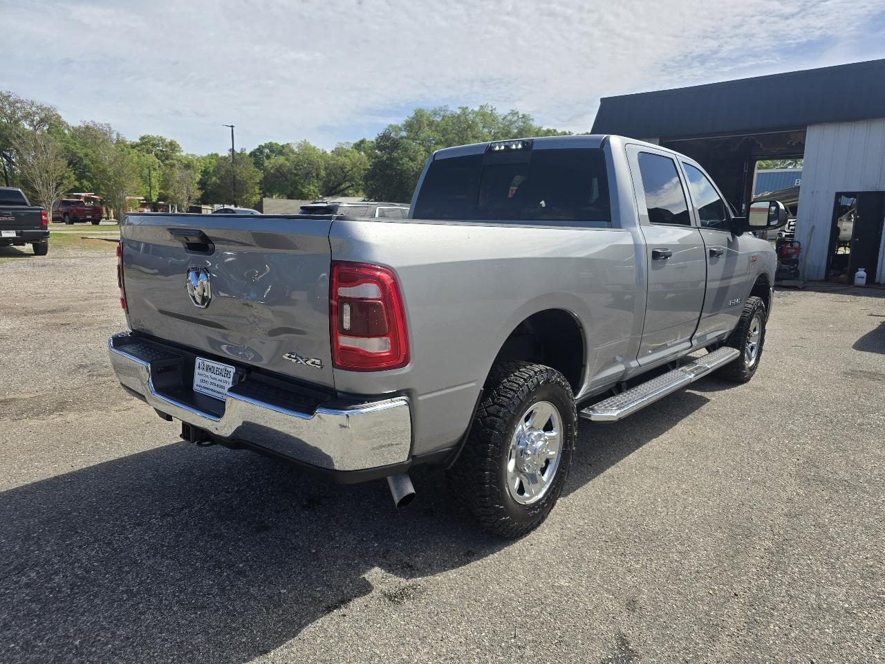 RAM 2500 Tradesman Crew Cab SWB 4WD 2021