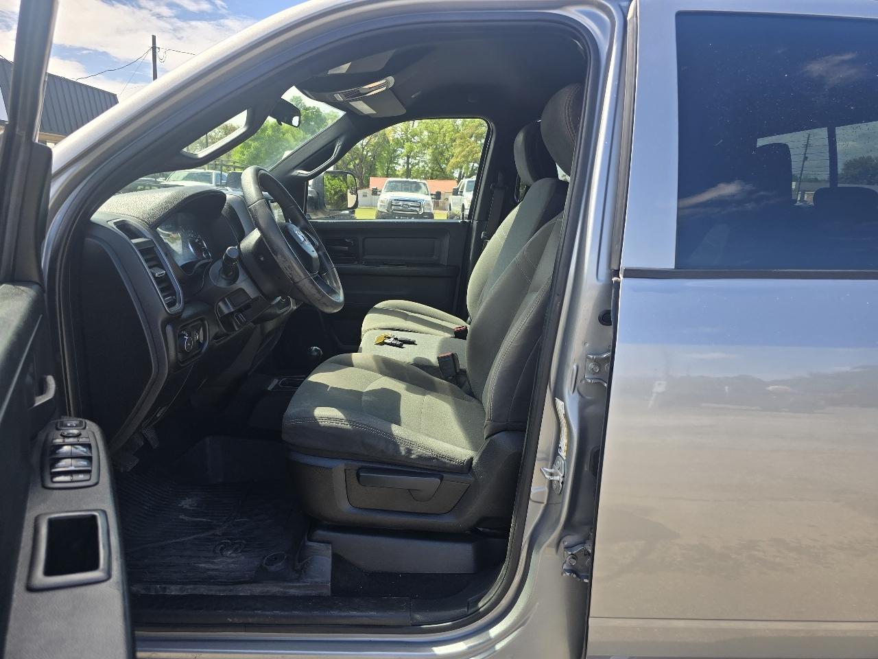 RAM 2500 Tradesman Crew Cab SWB 4WD 2021