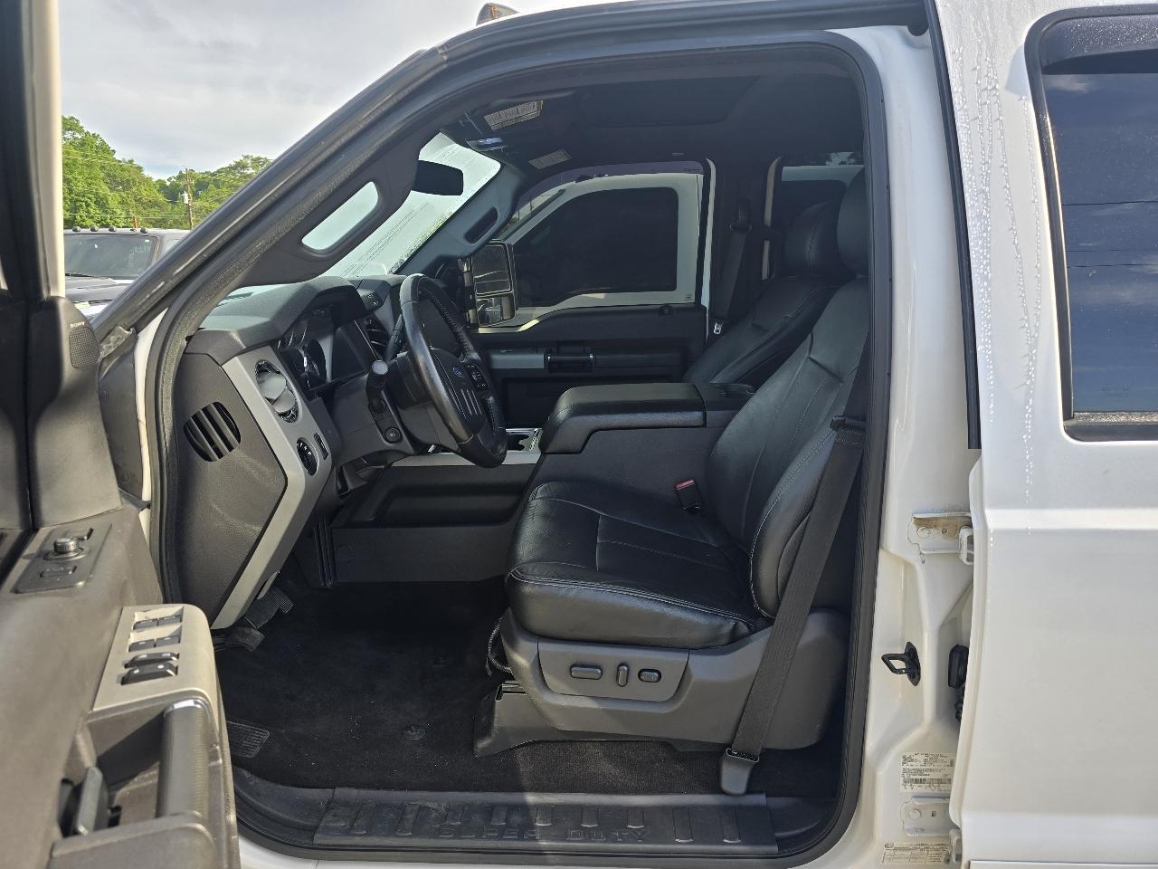 Ford F-250 SD XLT Crew Cab Long Bed 4WD 2016