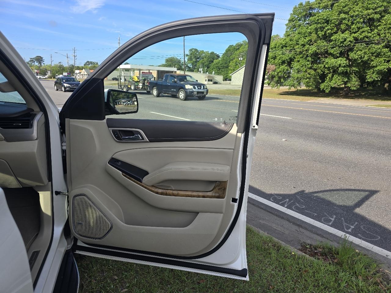 GMC Yukon Denali 2WD 2017