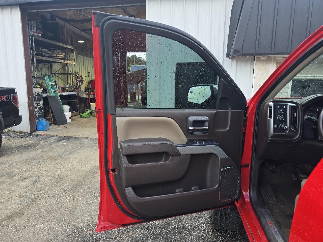 Chevrolet Silverado 1500 LT Z71 Crew Cab 4WD 2015