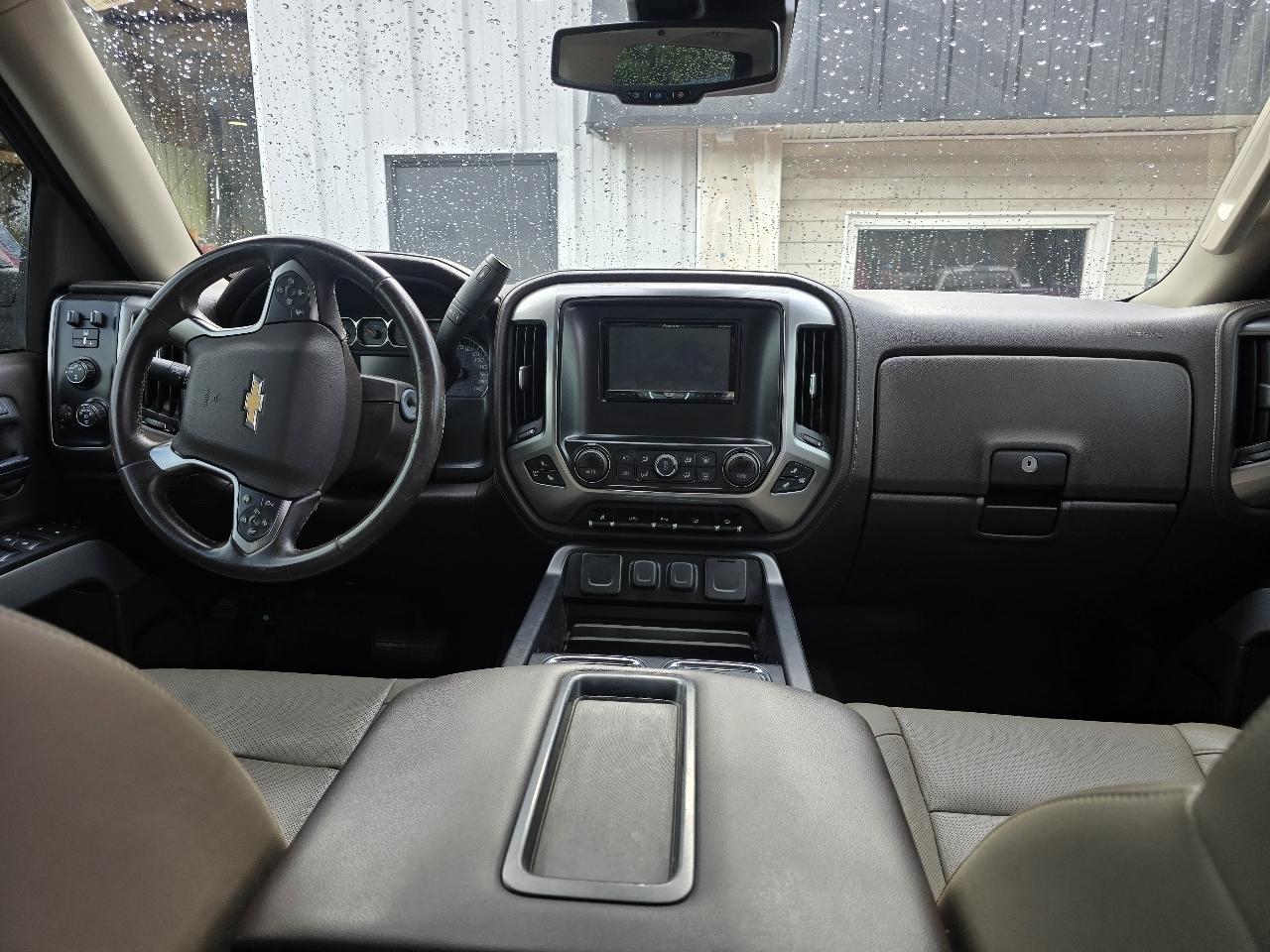 Chevrolet Silverado 1500 LT Z71 Crew Cab 4WD 2015