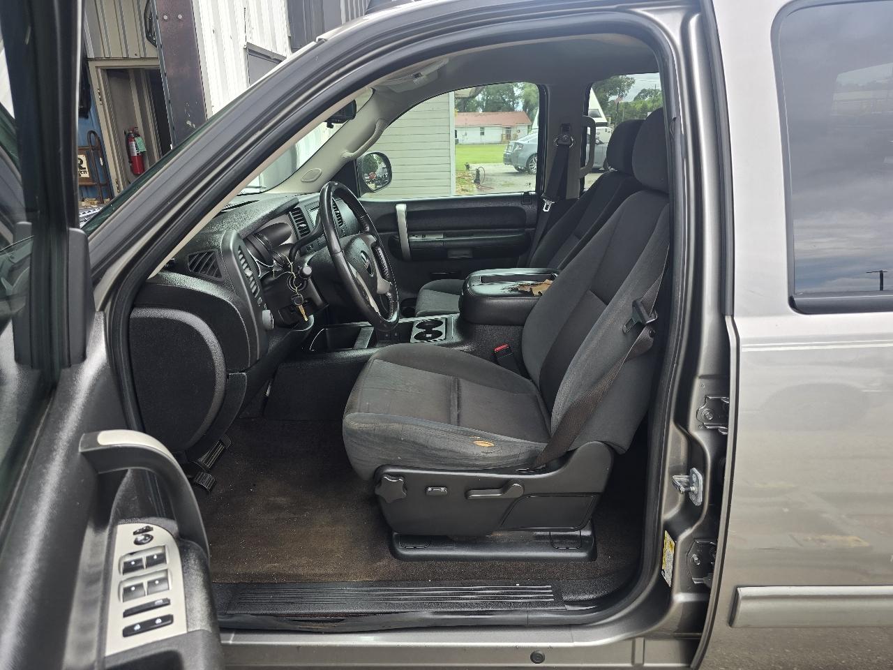 GMC Sierra 1500 SLE Crew Cab 2WD 2009