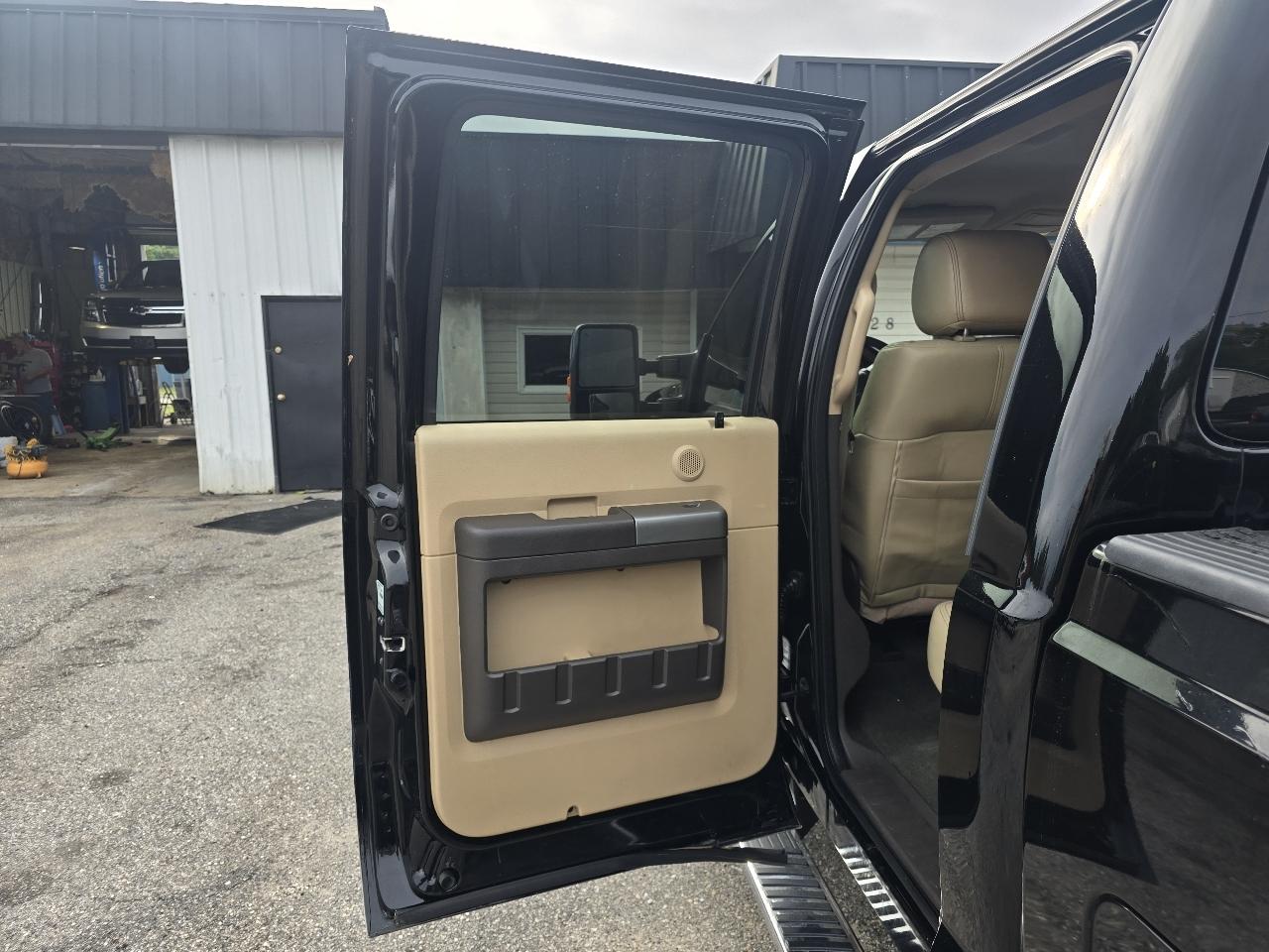 Ford F-250 SD XLT Crew Cab Long Bed 4WD 2012