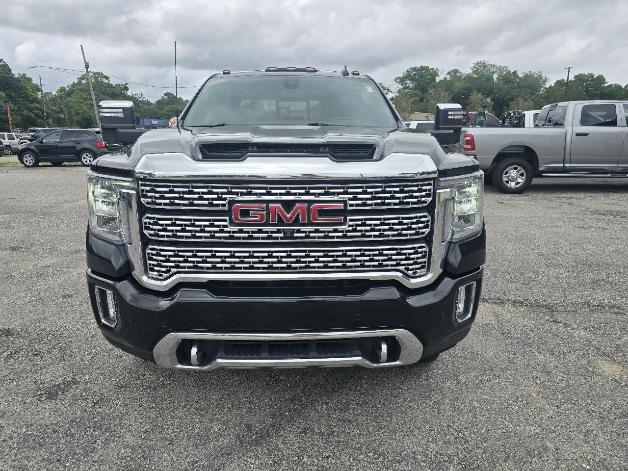 GMC Sierra 2500HD Denali Crew Cab 4WD 2020