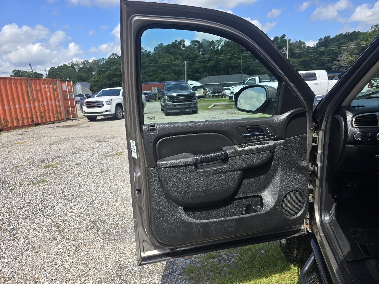 Chevrolet Silverado 2500HD LTZ Crew Cab 4WD 2014