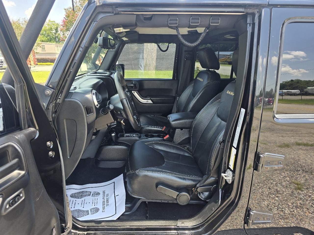 Jeep Wrangler Unlimited Sahara 4WD 2015