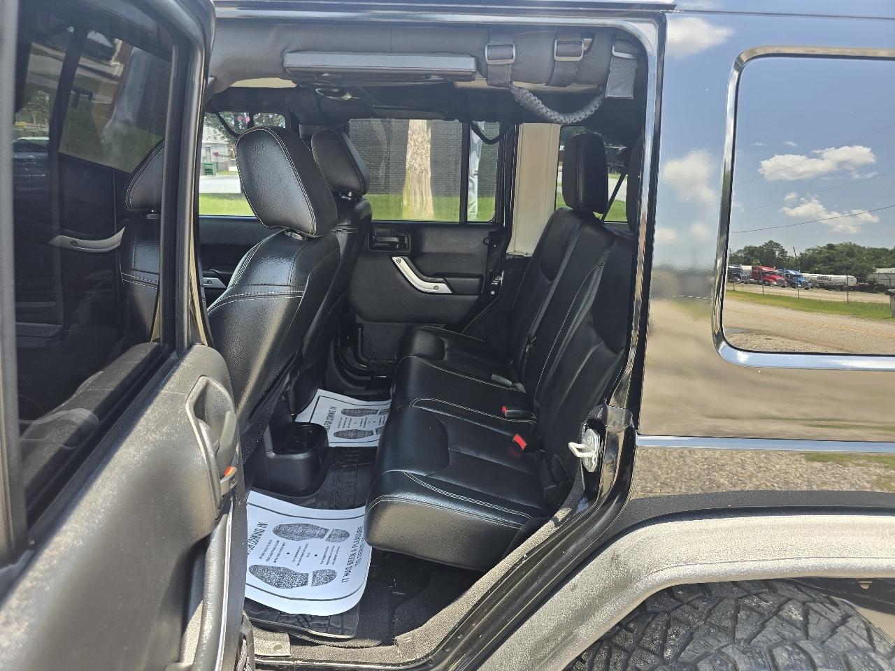 Jeep Wrangler Unlimited Sahara 4WD 2015