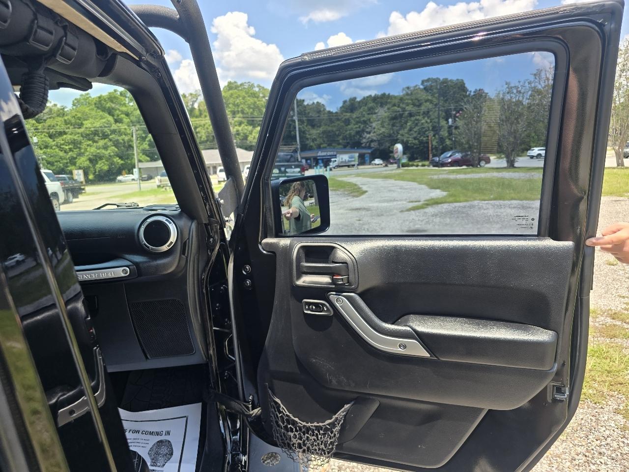 Jeep Wrangler Unlimited Sahara 4WD 2015
