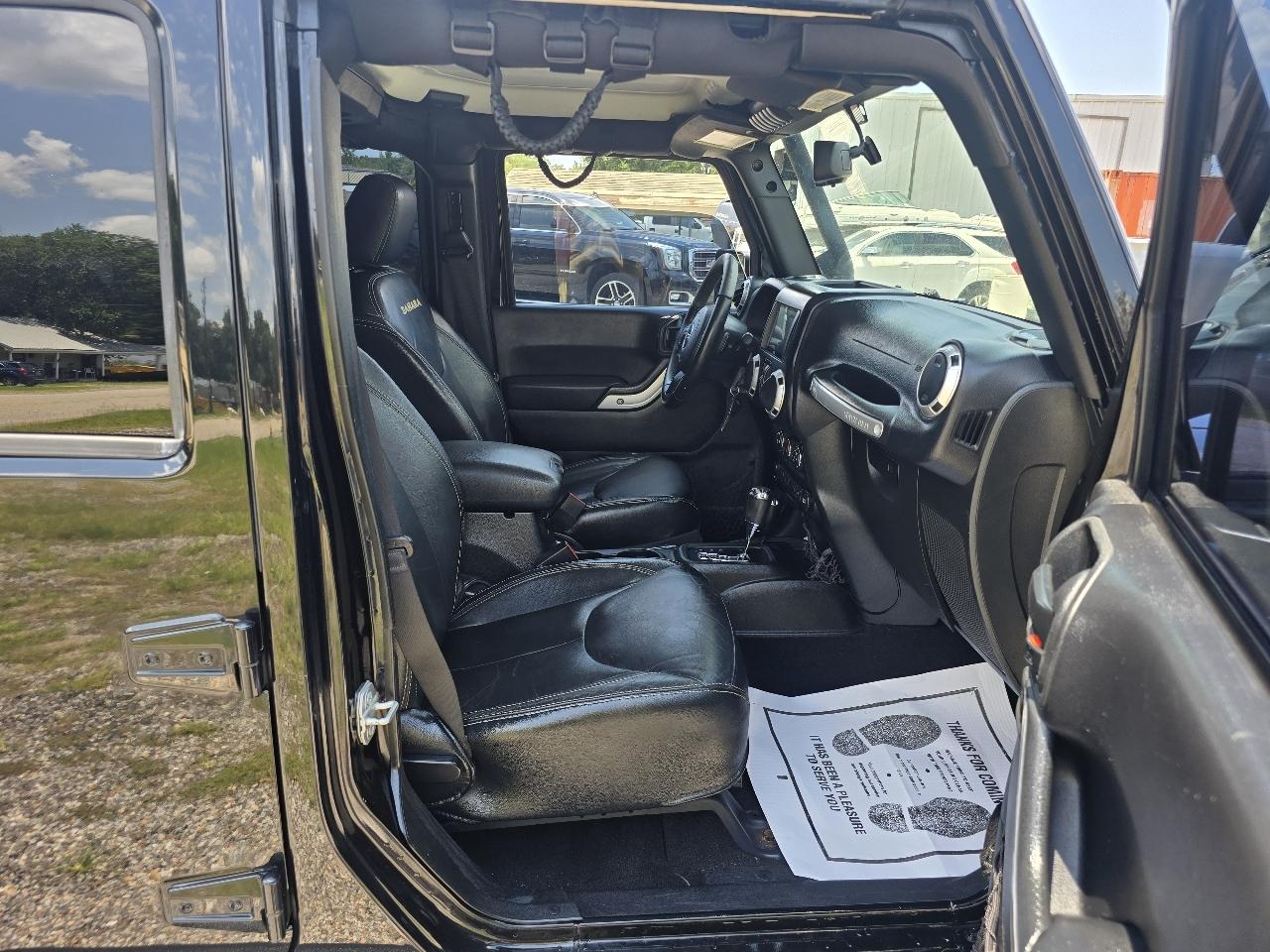 Jeep Wrangler Unlimited Sahara 4WD 2015