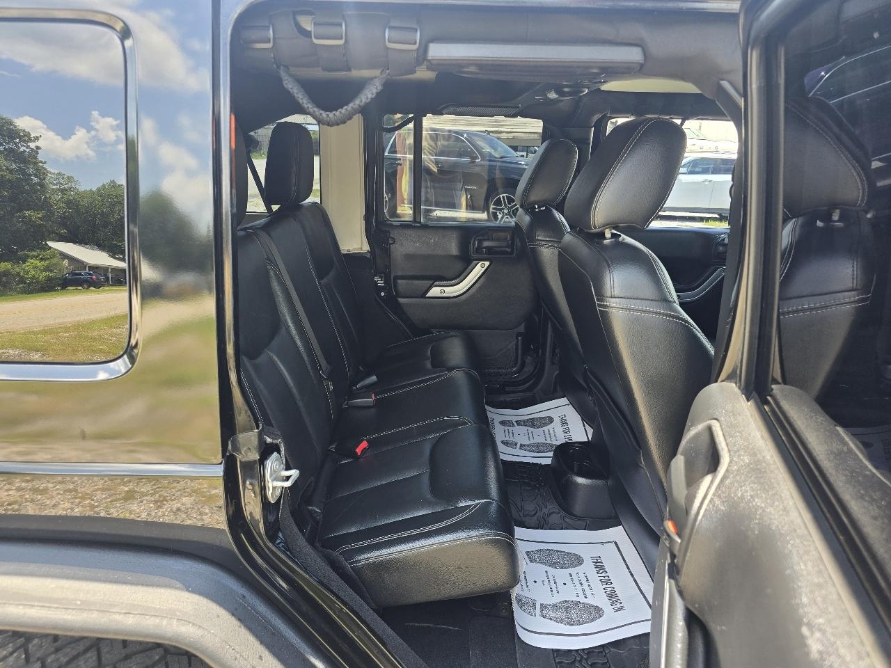Jeep Wrangler Unlimited Sahara 4WD 2015