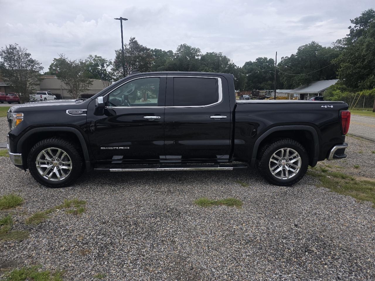 2019 GMC Sierra 1500 SLT Crew Cab 4WD