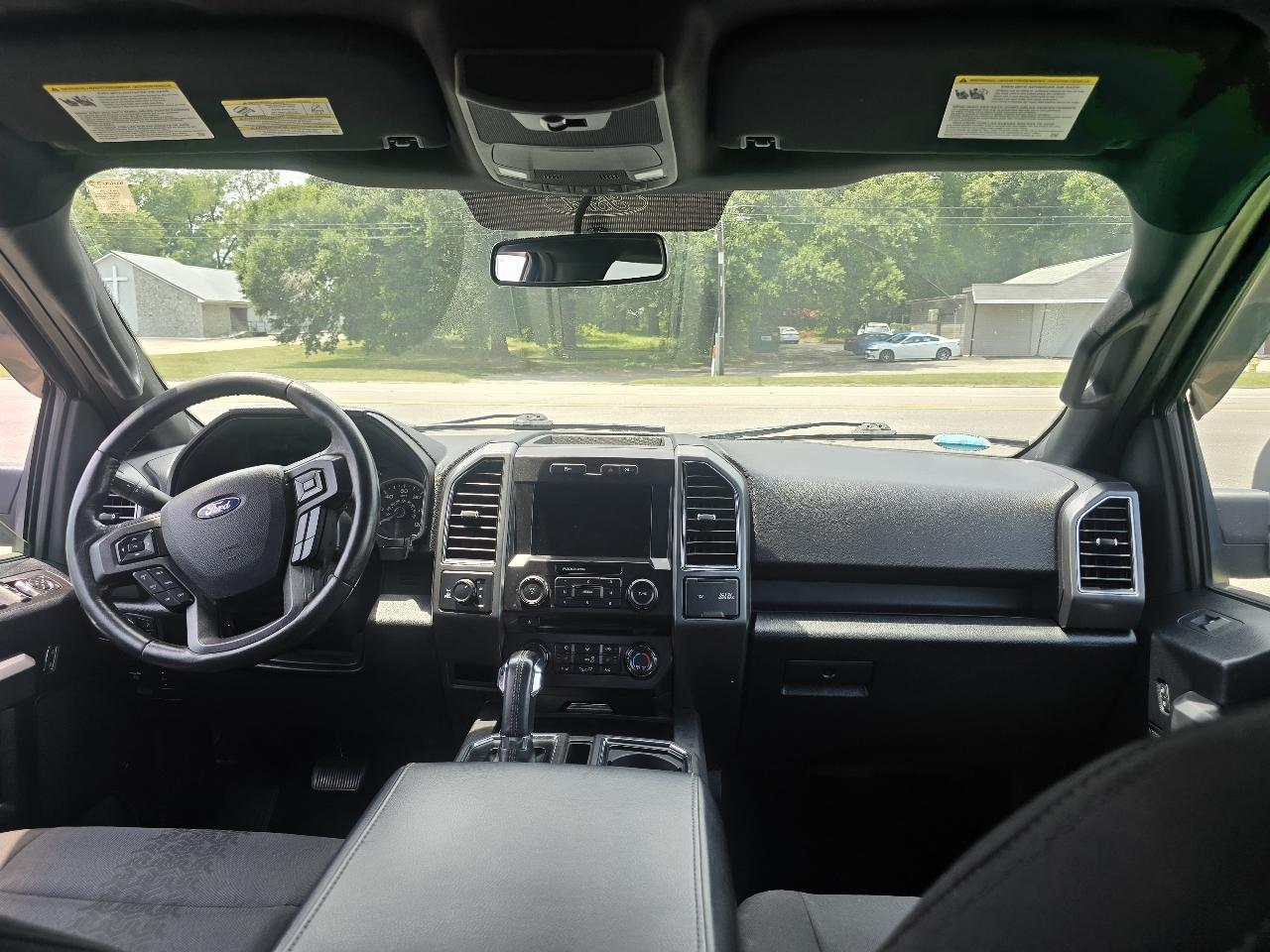Ford F-150 XLT SuperCrew 4WD 2018