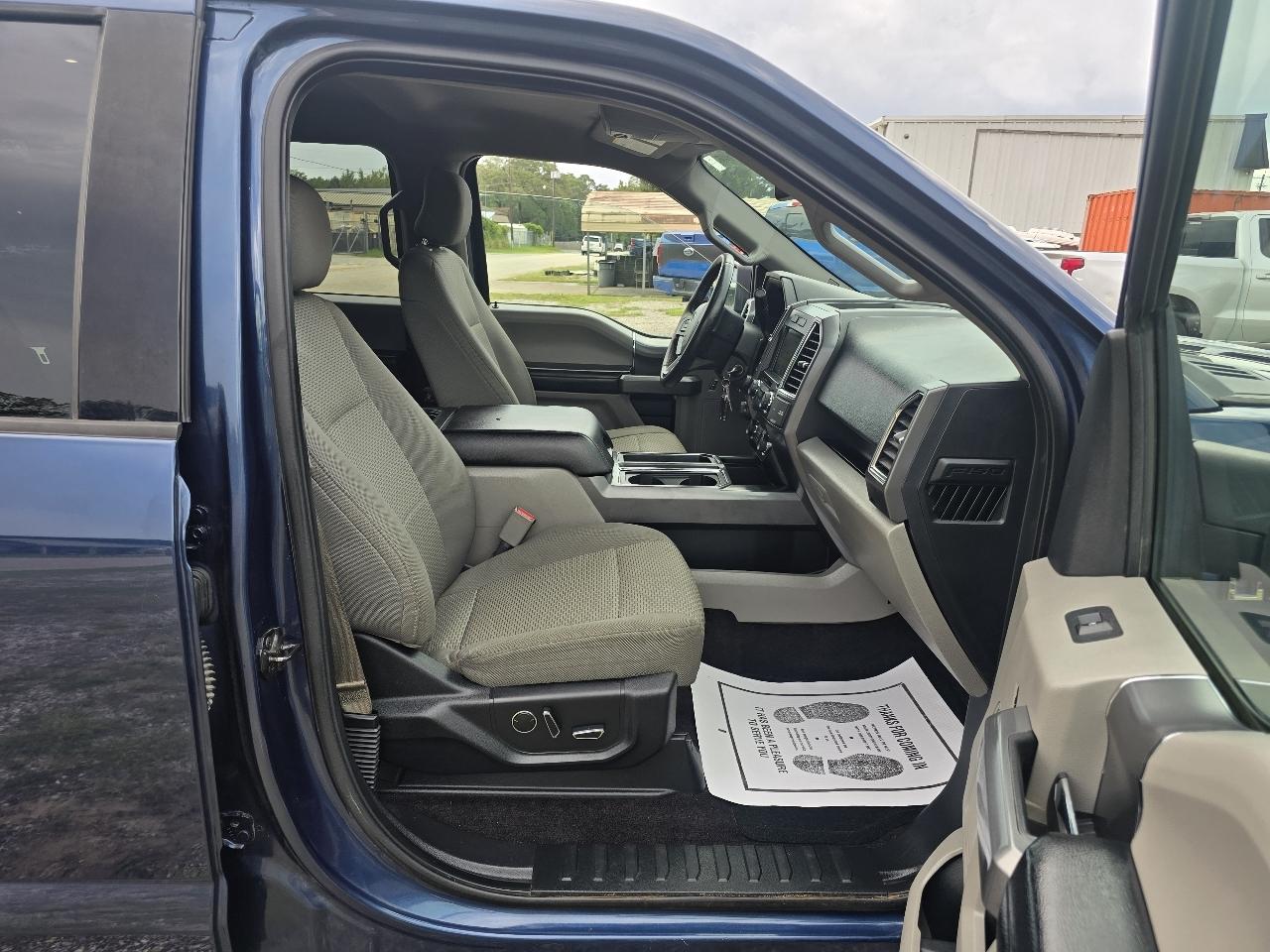 Ford F-150 XLT SuperCrew 4WD 2016