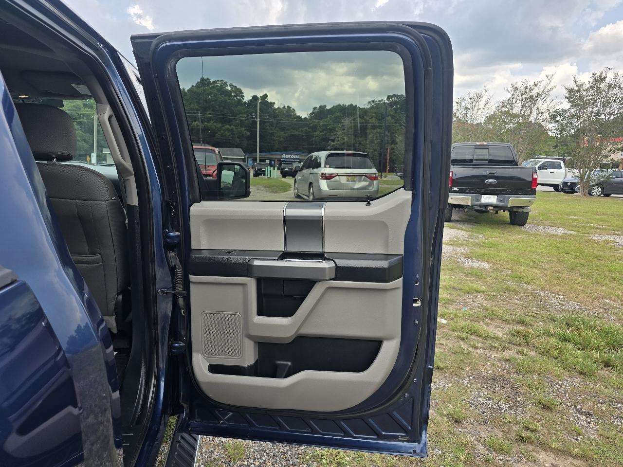 Ford F-150 XLT SuperCrew 4WD 2016