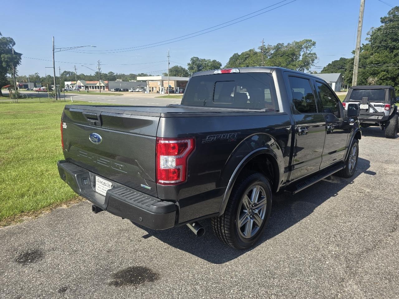 Ford F-150 XLT SuperCrew 4WD 2018