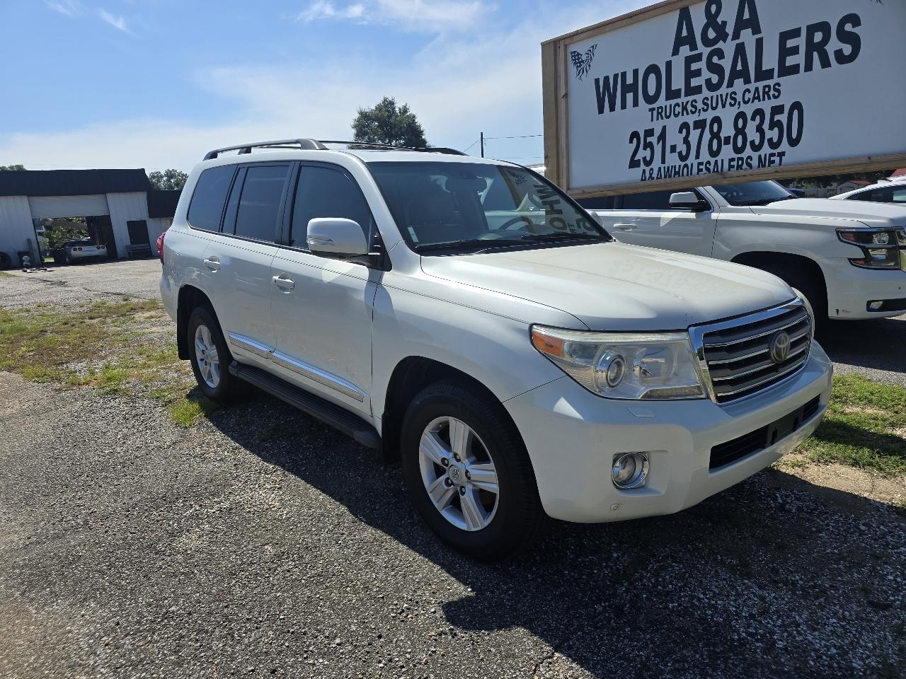 Toyota Land Cruiser 4WD 2013