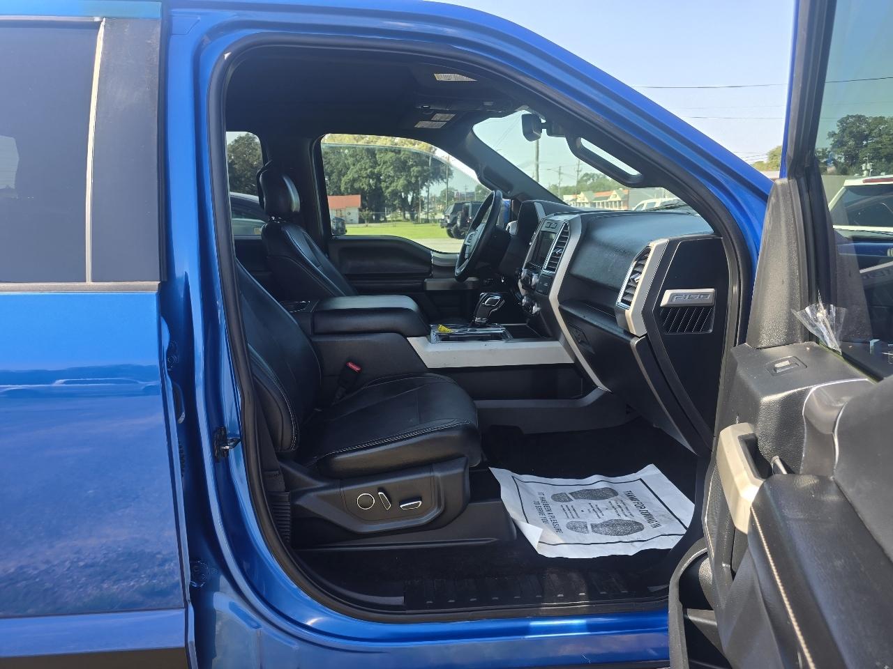 Ford F-150 Lariat SuperCrew 4WD 2016